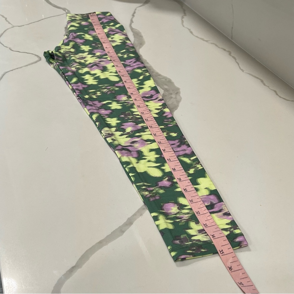 Aerie Women Offline Green Floral Print High Rise
Crossover 7/8 Tight Leggings S - Picture 15 of 15